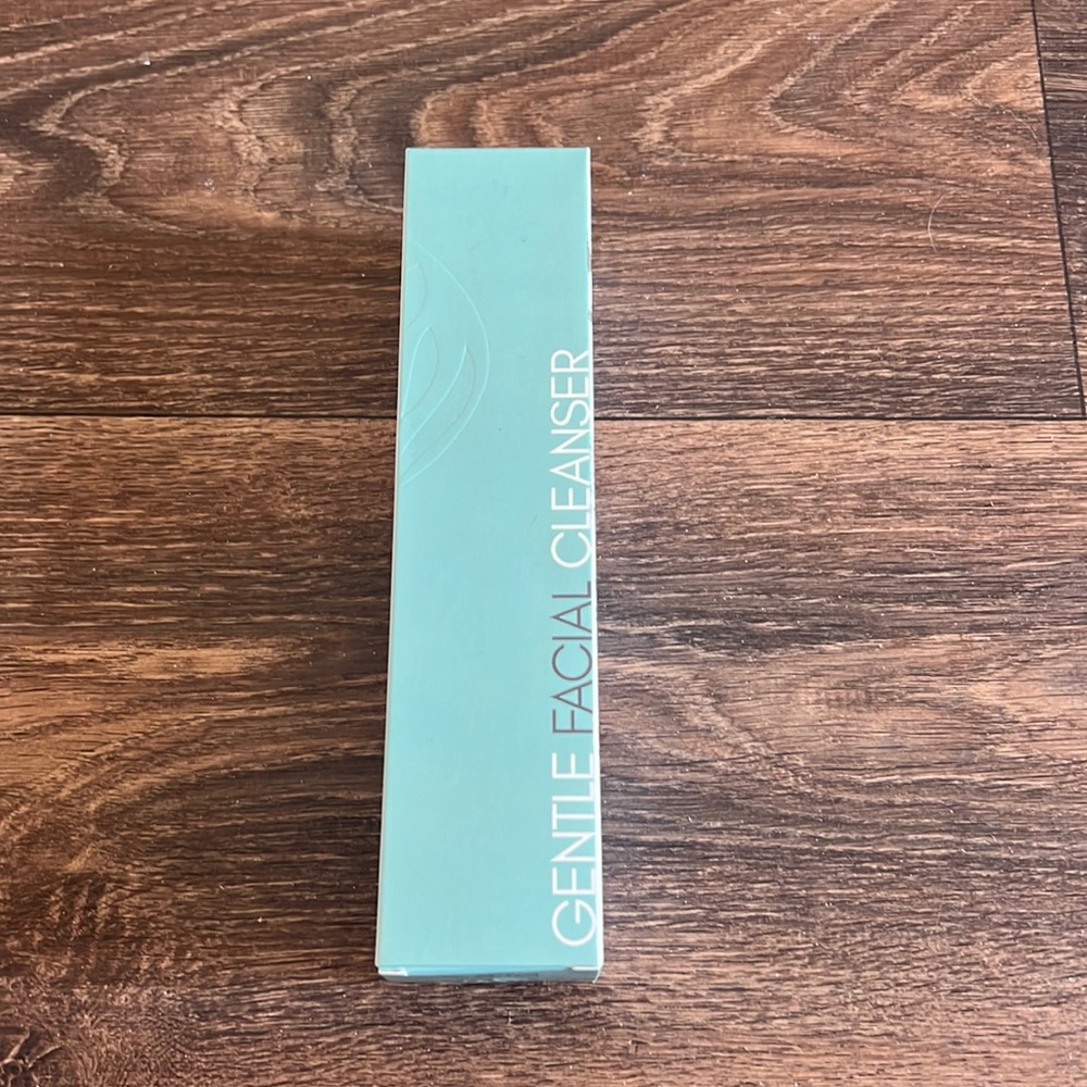 Gentle facial cleanser
